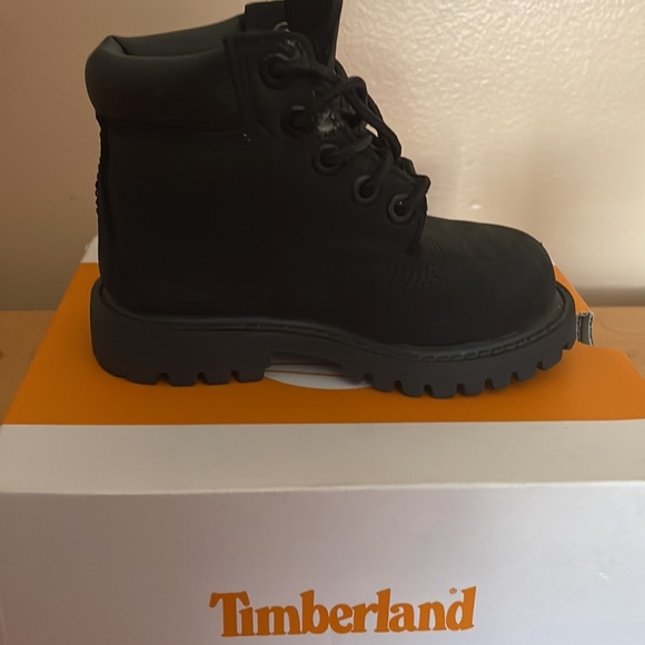 Black timberland 6 in/Toddler worn 1 once never worn after cleaned by offical - Picture 9 of 10